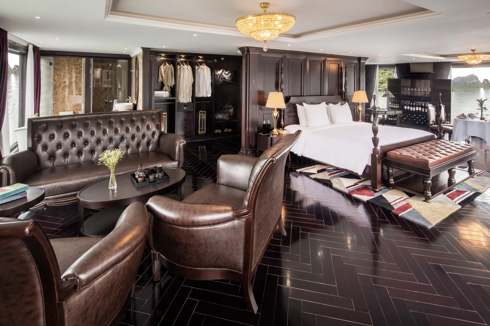 Presidential Suite 90m2 Ambassador Cruise I